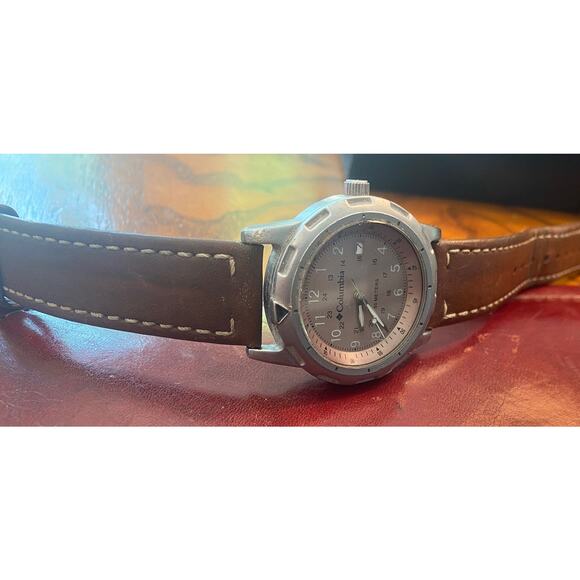 VTG Columbia 38mm Watch, Gun Metal Tone, WR to 50M, Stainless Steel Case,Date - Picture 2 of 4